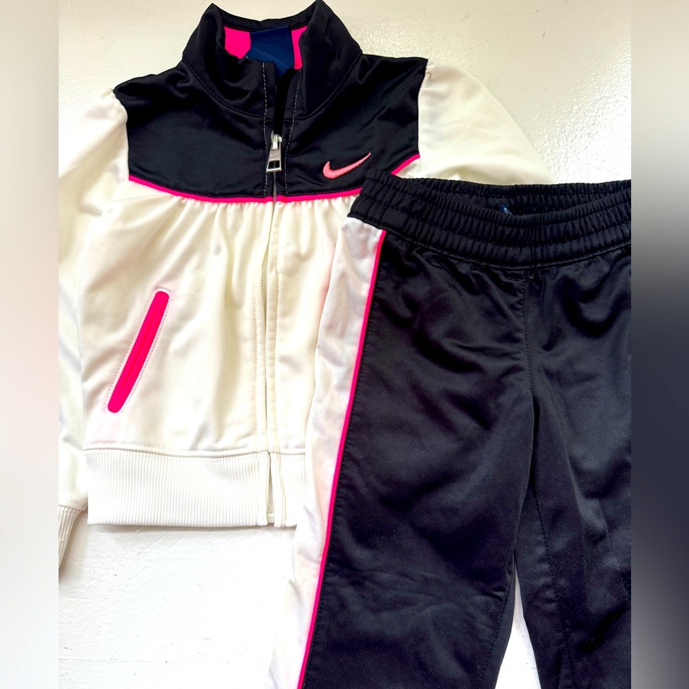 Adorable Nike Track Suit, Size 2T